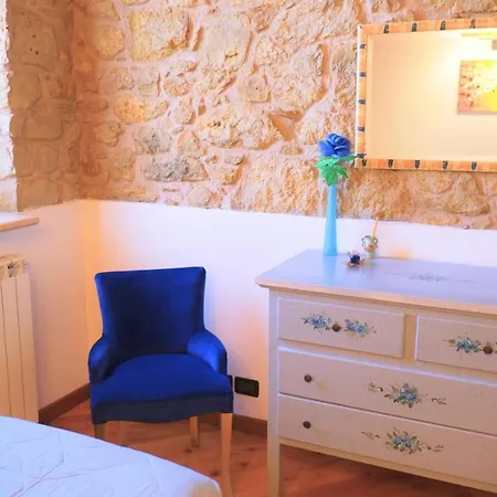 Quintarelli לינה וארוחת בוקר